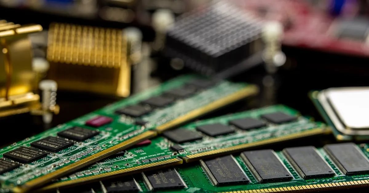 Representational image: a close-up of memory chips on a circuit board, symbolizing the buffer pool caching pages in memory