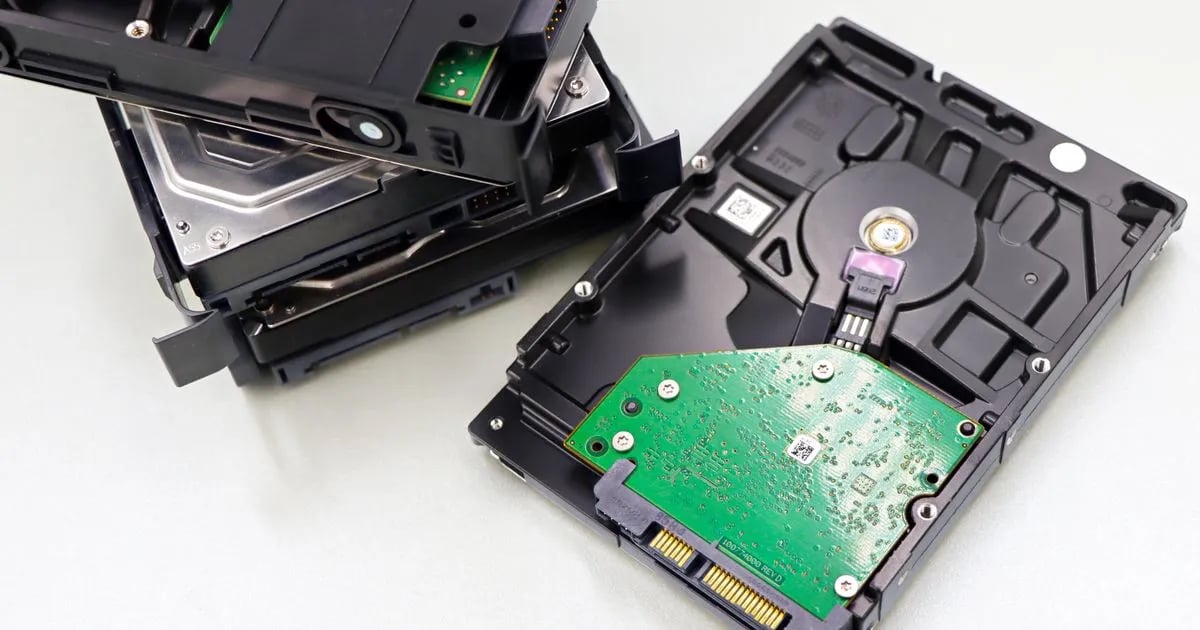 Representational image: a macro shot of a hard drive's platters, symbolizing persisting data from memory onto the disk